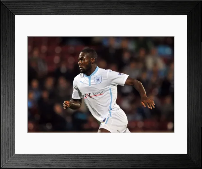 Framed Print : Frank Nouble's Thrilling Winner: Coventry City's Triumph over Scunthorpe United in Sky Bet League One