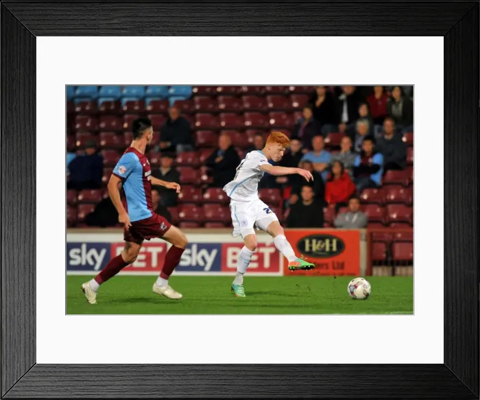 Framed Print : Ryan Haynes in Action for Coventry City against Scunthorpe United (Sky Bet League One) Framed Print : Ryan Haynes in Action for Coventry City against Scunthorpe United (Sky Bet League One)