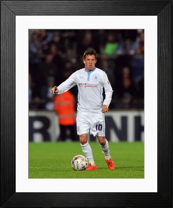 Framed Print : Danny Swanson Scores the Winner: Coventry City at Scunthorpe United (Sky Bet League One) Framed Print : Danny Swanson Scores the Winner: Coventry City at Scunthorpe United (Sky Bet League One)