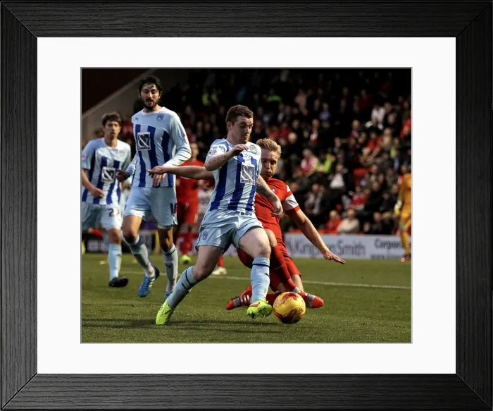 Framed Print : Battle for the Ball: Wright vs. Fleck in Coventry City's Sky Bet League Championship Clash with Leyton Orient