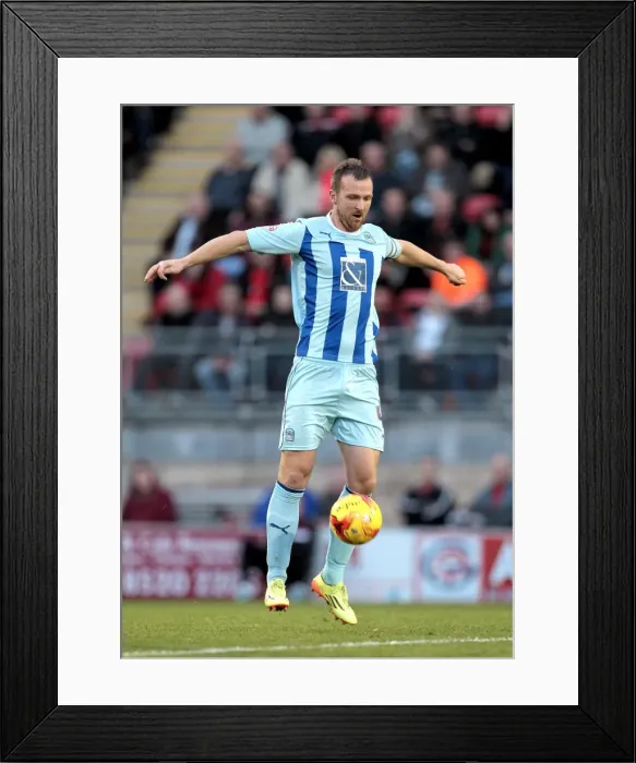 Framed Print : Andrew Webster in Action: Coventry City vs Leyton Orient - Sky Bet League Championship Framed Print : Andrew Webster in Action: Coventry City vs Leyton Orient - Sky Bet League Championship