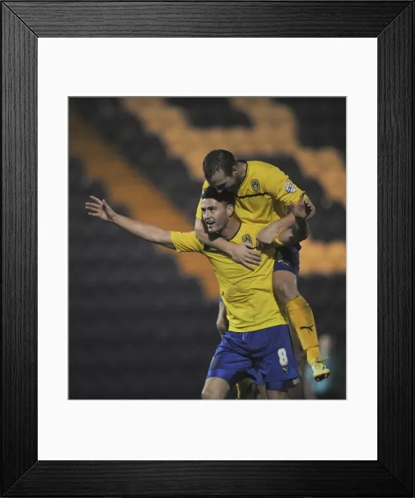 Framed Print : Gary Madine's Goal Celebration: Coventry City Triumphs Over Colchester United in Sky Bet League One