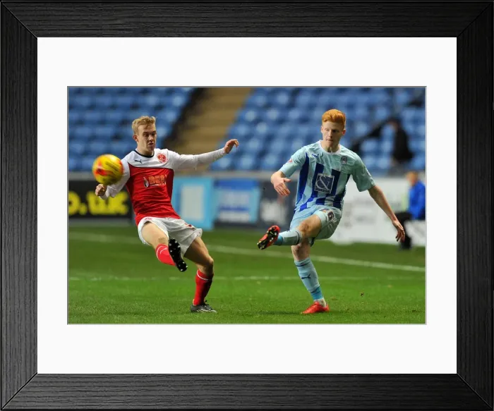 Framed Print : Ryan Haynes in Action: Coventry City vs Fleetwood Town, Sky Bet League One