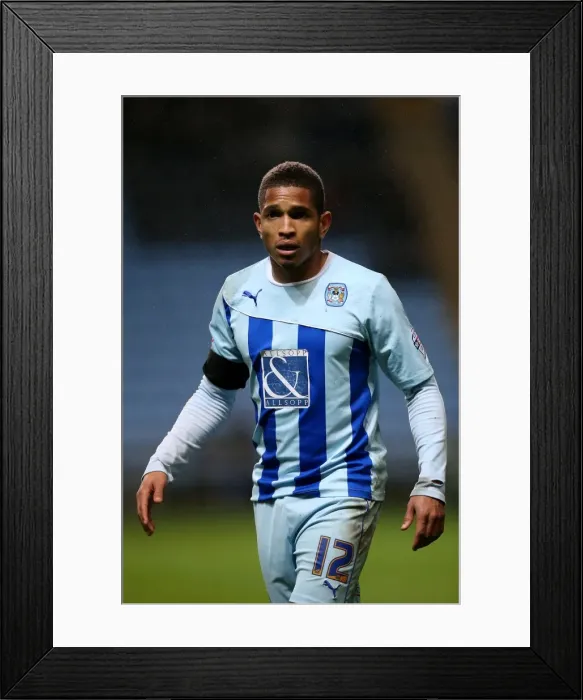 Framed Print : Simeon Jackson Scores the Game-Winning Goal for Coventry City against Swindon Town in Sky Bet League One at Ricoh Arena Framed Print : Simeon Jackson Scores the Game-Winning Goal for Coventry City against Swindon Town in Sky Bet League One at Ricoh Arena