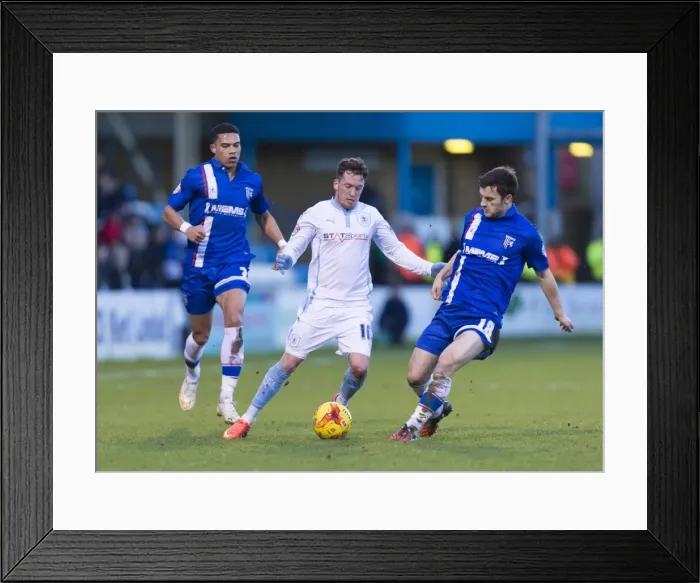 Framed Print : League One - Gillingham v Coventry - Priestfield Stadium Framed Print : League One - Gillingham v Coventry - Priestfield Stadium