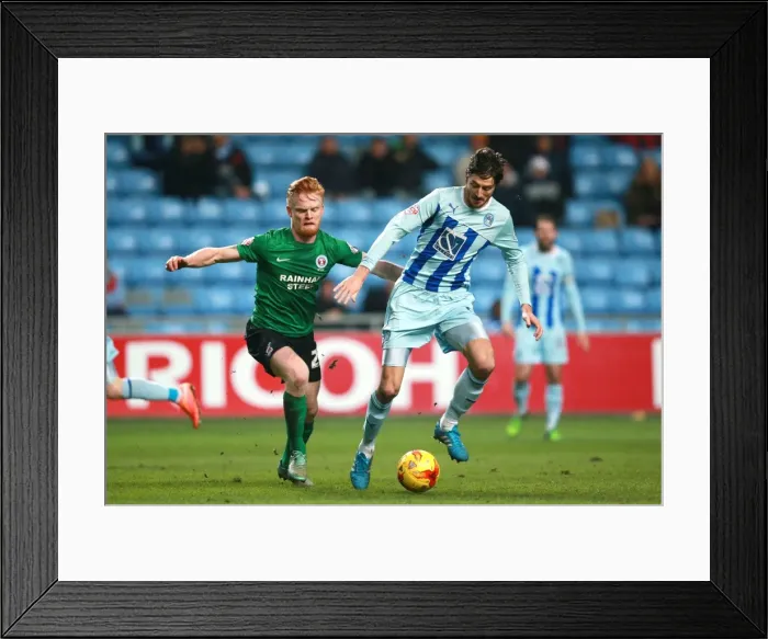 Framed Print : Clash at Ricoh Arena: Coventry City vs Scunthorpe United - Sky Bet League One: Battle of Midfielders