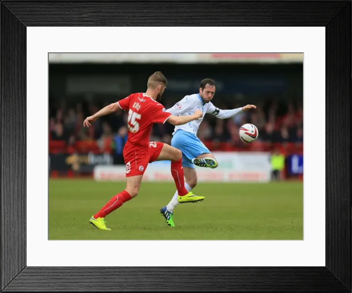 Framed Print : Sky Bet League One - Crawley Town v Coventry City - Broadfield Stadium Framed Print : Sky Bet League One - Crawley Town v Coventry City - Broadfield Stadium
