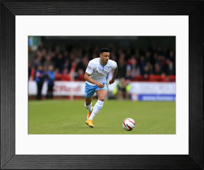 Framed Print : Jordan Willis in Action: Coventry City vs Crawley Town, Sky Bet League One Framed Print : Jordan Willis in Action: Coventry City vs Crawley Town, Sky Bet League One