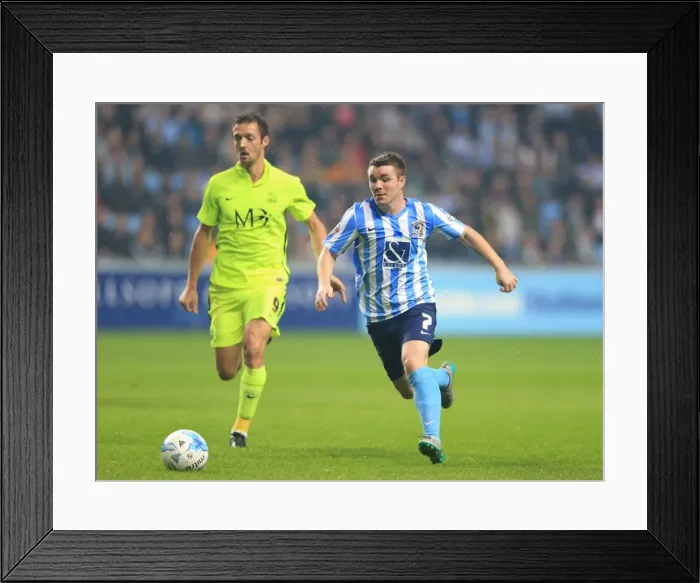 Framed Print : Battle for Supremacy: Coventry City vs. Southend United in Sky Bet League One Framed Print : Battle for Supremacy: Coventry City vs. Southend United in Sky Bet League One
