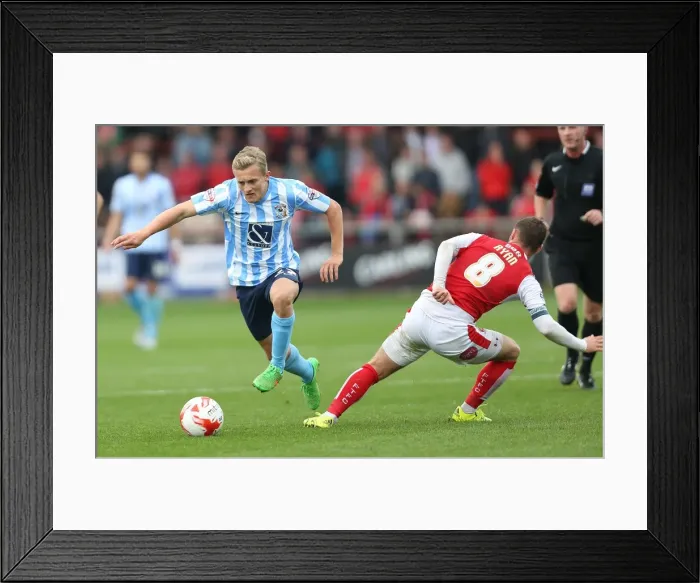 Framed Print : Clash of Captains: Jimmy Ryan vs George Thomas in Fleetwood Town vs Coventry City (Sky Bet League One)