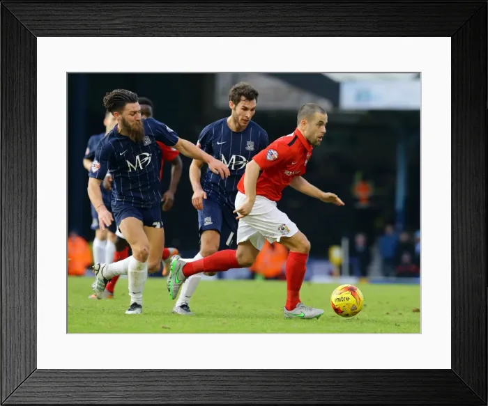 Framed Print : Clash at Roots Hall: Joe Cole vs Gary Deegan - Coventry City vs Southend United, Sky Bet League One Framed Print : Clash at Roots Hall: Joe Cole vs Gary Deegan - Coventry City vs Southend United, Sky Bet League One