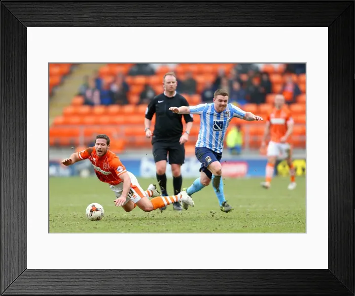 Framed Print : Battle for Supremacy: Norris vs. Fleck in Sky Bet League One Clash between Blackpool and Coventry City (2015-16) Framed Print : Battle for Supremacy: Norris vs. Fleck in Sky Bet League One Clash between Blackpool and Coventry City (2015-16)