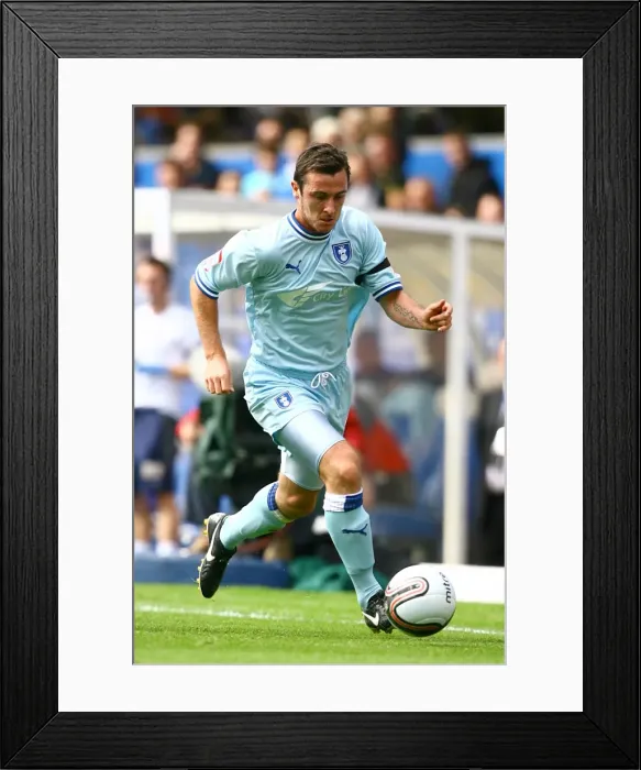 Framed Print : Roy O'Donovan of Coventry City in Action against Birmingham City in Football League Championship