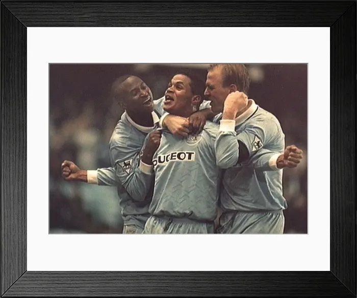 : Coventry City's John Salako Celebrates Goal Against Blackburn Rovers in Champions League Match : Coventry City's John Salako Celebrates Goal Against Blackburn Rovers in Champions League Match