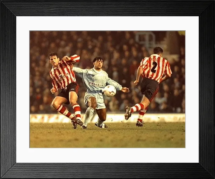 : Coventry City vs Southampton: A Premier League Battle - Richard Shaw in Action : Coventry City vs Southampton: A Premier League Battle - Richard Shaw in Action