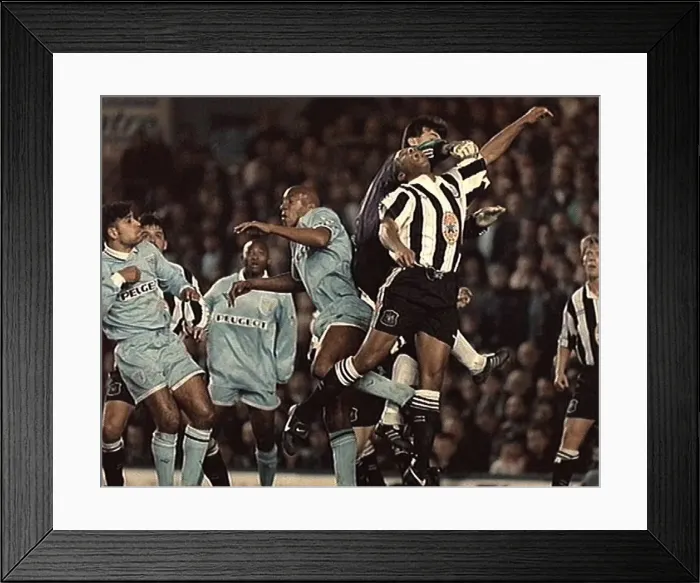 : Les Ferdinand Leaps for the Ball: Coventry City vs. Newcastle United : Les Ferdinand Leaps for the Ball: Coventry City vs. Newcastle United