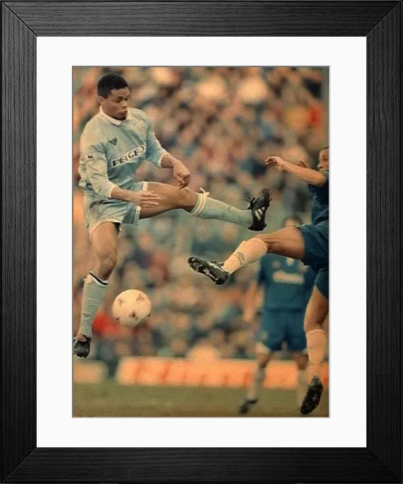 : John Salako's Escape: Coventry City vs. Chelsea (FA Premier League, 10-02-1996) : John Salako's Escape: Coventry City vs. Chelsea (FA Premier League, 10-02-1996)