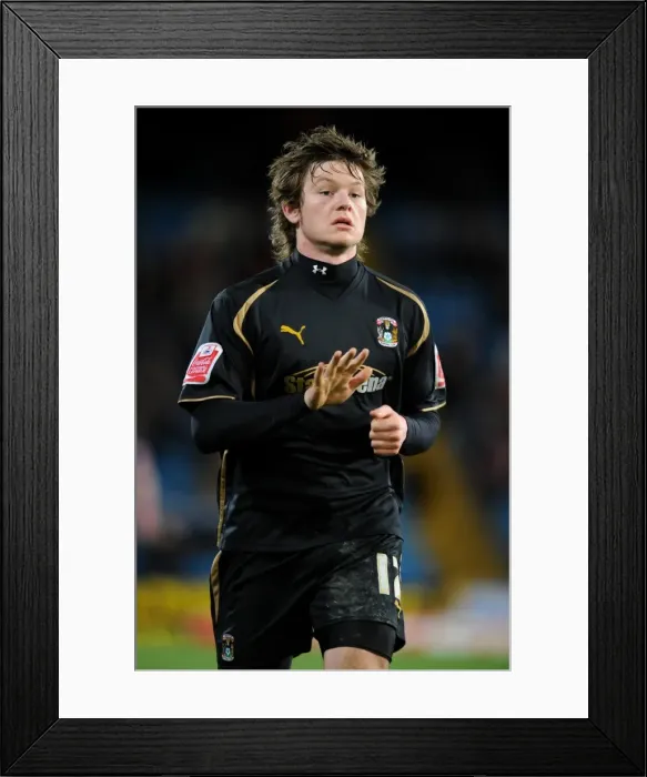 Framed Print : Aron Gunnarsson of Coventry City Faces Off Against Crystal Palace in Championship Match at Selhurst Park (07-04-2009) Framed Print : Aron Gunnarsson of Coventry City Faces Off Against Crystal Palace in Championship Match at Selhurst Park (07-04-2009)