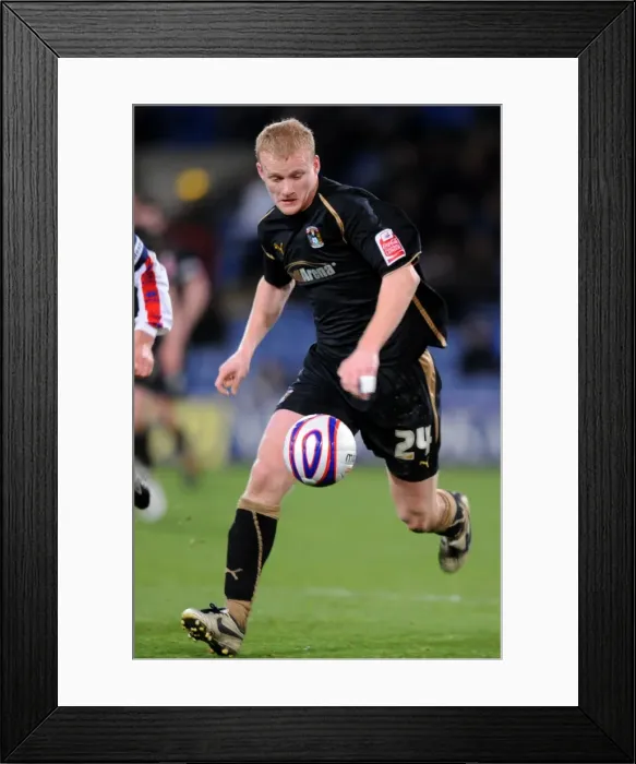 Framed Print : Robbie Simpson of Coventry City vs Crystal Palace in the Coca-Cola Football League Championship at Selhurst Park (07-04-2009)