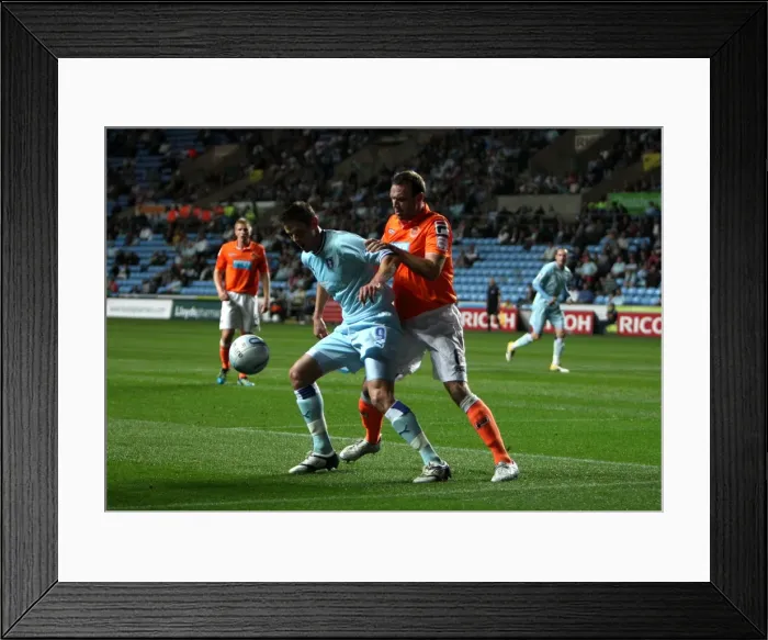 Framed Print : npower Football League Championship - Coventry City v Blackpool - Ricoh Arena Framed Print : npower Football League Championship - Coventry City v Blackpool - Ricoh Arena
