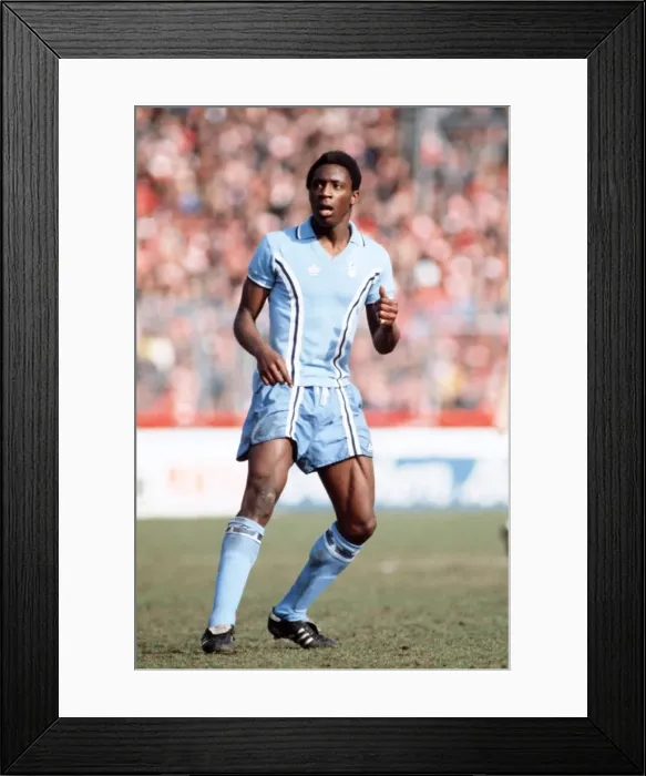 Framed Print : League Division One - Nottingham Forest v Coventry City Framed Print : League Division One - Nottingham Forest v Coventry City
