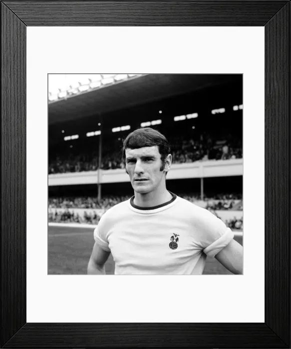 Framed Print : A Clash in League One: Neil Martin and Coventry City Face Arsenal Framed Print : A Clash in League One: Neil Martin and Coventry City Face Arsenal