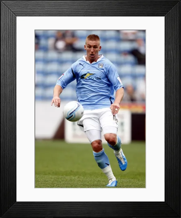 Framed Print : Coventry City vs Portsmouth: Freddy Eastwood at Ricoh Arena, Npower Championship (2010) Framed Print : Coventry City vs Portsmouth: Freddy Eastwood at Ricoh Arena, Npower Championship (2010)