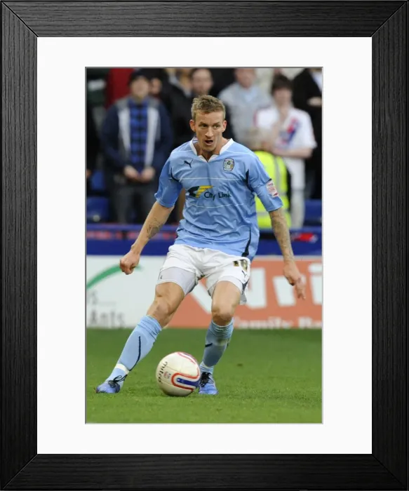 Framed Print : Carl Baker at Selhurst Park: Coventry City vs Crystal Palace, Npower Championship (13-11-2010) Framed Print : Carl Baker at Selhurst Park: Coventry City vs Crystal Palace, Npower Championship (13-11-2010)