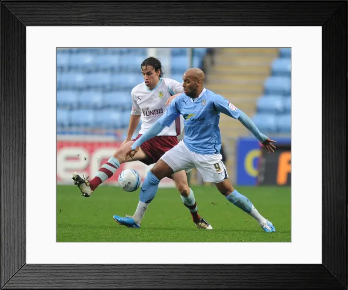 Framed Print : Marlon King vs Michael Duff: Intense Moment at Coventry City's Ricoh Arena during Npower Championship Match against Burnley (20-11-2010) Framed Print : Marlon King vs Michael Duff: Intense Moment at Coventry City's Ricoh Arena during Npower Championship Match against Burnley (20-11-2010)