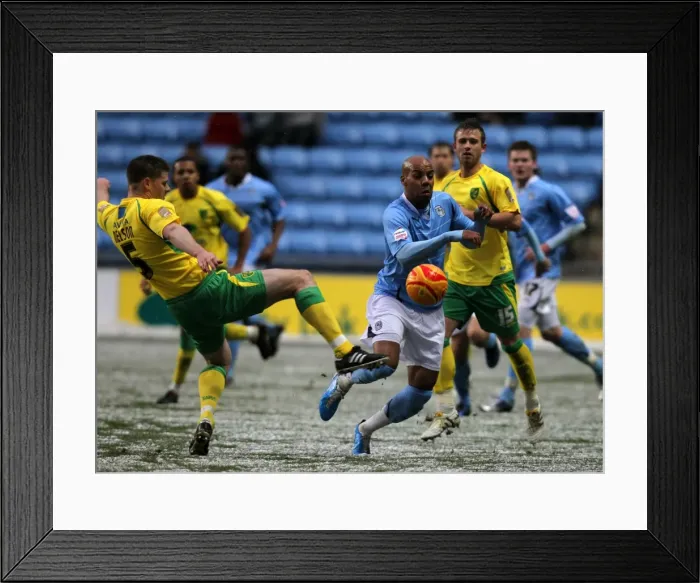 Framed Print : Marlon King vs Michael Nelson: Intense Tackle in Coventry City vs Norwich City Championship Clash (18-12-2010) Framed Print : Marlon King vs Michael Nelson: Intense Tackle in Coventry City vs Norwich City Championship Clash (18-12-2010)