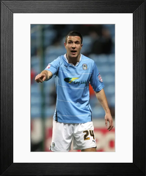 Framed Print : Richard Wood in Action: Coventry City vs Nottingham Forest (Npower Championship, 01-02-2011)