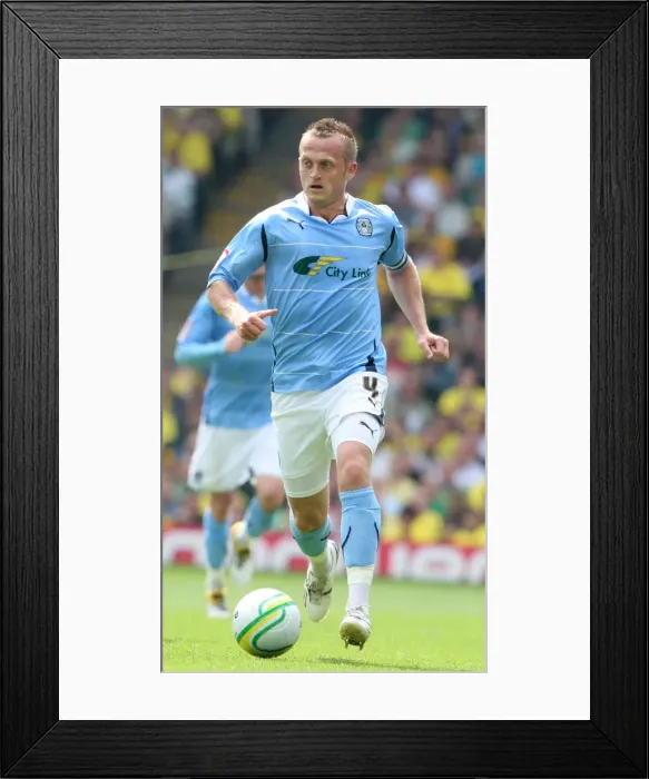 Framed Print : Sammy Clingan of Coventry City in Action Against Norwich City in the Npower Championship, Carrow Road (07-05-2011) Framed Print : Sammy Clingan of Coventry City in Action Against Norwich City in the Npower Championship, Carrow Road (07-05-2011)