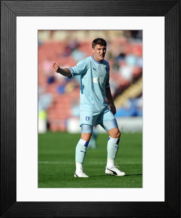 Framed Print : Gary Deegan of Coventry City in Action against Barnsley at Oakwell Stadium during the Npower Football League Championship Match (1st October 2011) Framed Print : Gary Deegan of Coventry City in Action against Barnsley at Oakwell Stadium during the Npower Football League Championship Match (1st October 2011)