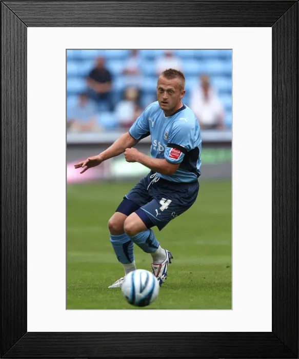 Framed Print : Coventry City vs Ipswich Town: Sammy Clingan at Ricoh Arena - Championship Clash (09-08-2009)