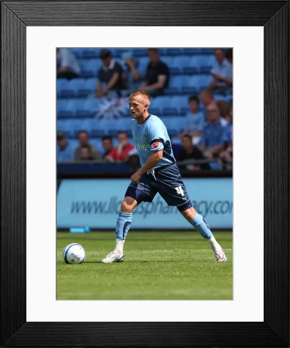 Framed Print : Sammy Clingan in Action: Coventry City vs Ipswich Town, Championship Match at Ricoh Arena (09-08-2009)