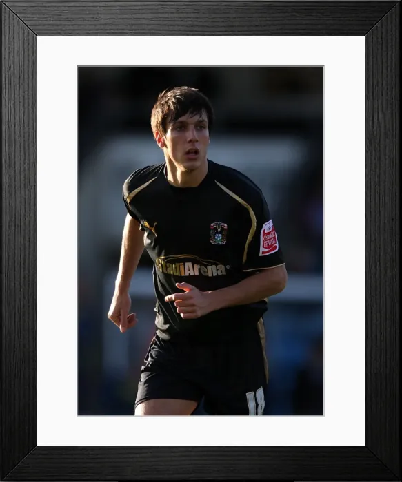 Framed Print : Coventry City's Jack Cork in Action against Scunthorpe United in Championship Match at Glanford Park (06-12-2009) Framed Print : Coventry City's Jack Cork in Action against Scunthorpe United in Championship Match at Glanford Park (06-12-2009)