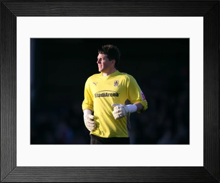 Framed Print : Keiren Westwood in Action: Coventry City vs Scunthorpe United, Championship 2009 Framed Print : Keiren Westwood in Action: Coventry City vs Scunthorpe United, Championship 2009