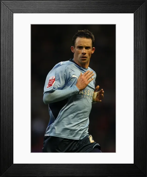 Framed Print : Coventry City vs. Nottingham Forest: Championship Battle - McIndoe in Action (2009) Framed Print : Coventry City vs. Nottingham Forest: Championship Battle - McIndoe in Action (2009)