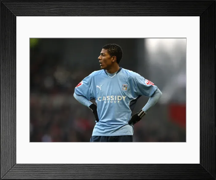Framed Print : Patrick Van Aanholt in Action for Coventry City against Nottingham Forest in the Coca-Cola Football League Championship (28-12-2009) Framed Print : Patrick Van Aanholt in Action for Coventry City against Nottingham Forest in the Coca-Cola Football League Championship (28-12-2009)
