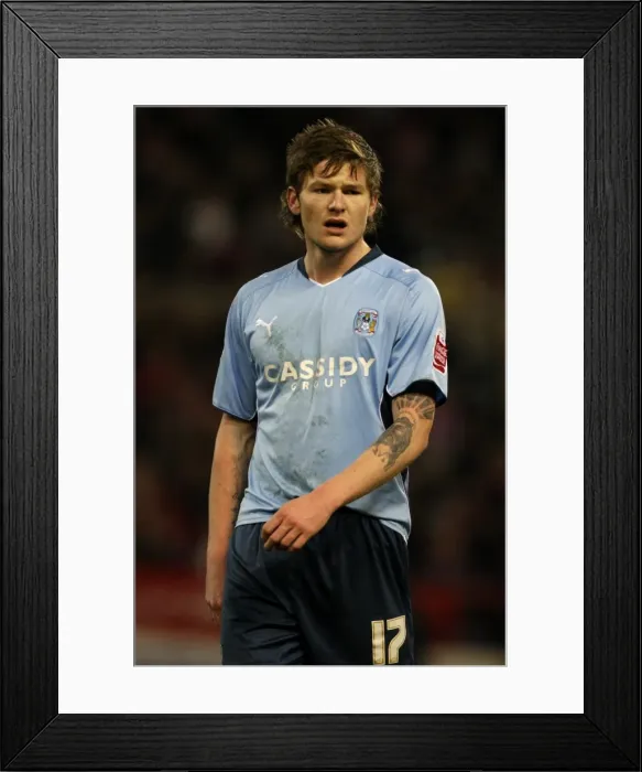 Framed Print : Aron Gunnarsson of Coventry City in Action against Nottingham Forest in the Coca-Cola Football League Championship (28-12-2009) Framed Print : Aron Gunnarsson of Coventry City in Action against Nottingham Forest in the Coca-Cola Football League Championship (28-12-2009)