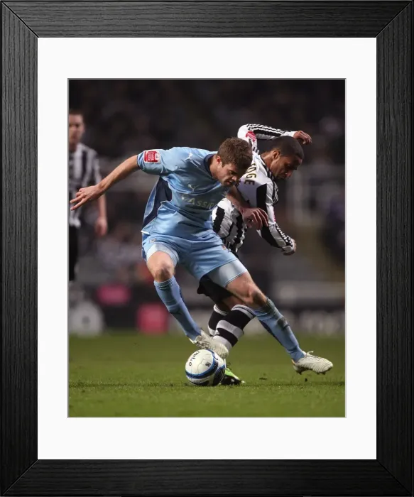 Framed Print : Coventry City vs Newcastle United: Martin Cranie vs Wayne Routledge - Championship Battle at St. James Park (17-02-2010) Framed Print : Coventry City vs Newcastle United: Martin Cranie vs Wayne Routledge - Championship Battle at St. James Park (17-02-2010)