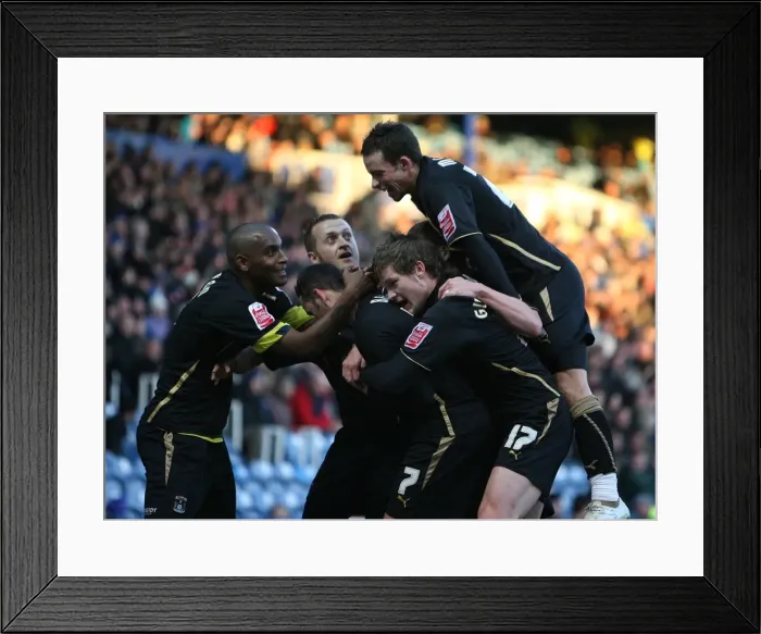 Framed Print : FA Cup - Third Round - Portsmouth v Coventry City - Fratton Park Framed Print : FA Cup - Third Round - Portsmouth v Coventry City - Fratton Park
