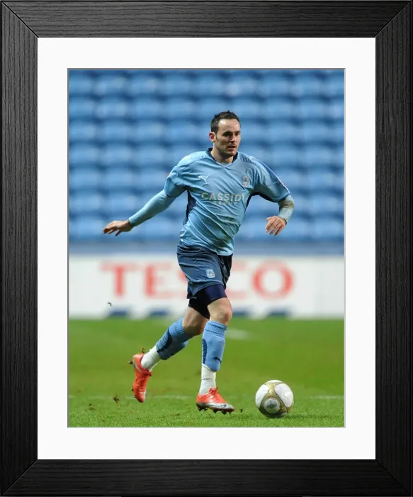Framed Print : David Bell in Action: Coventry City vs Portsmouth, FA Cup Third Round Replay (January 12, 2010, Ricoh Arena) Framed Print : David Bell in Action: Coventry City vs Portsmouth, FA Cup Third Round Replay (January 12, 2010, Ricoh Arena)
