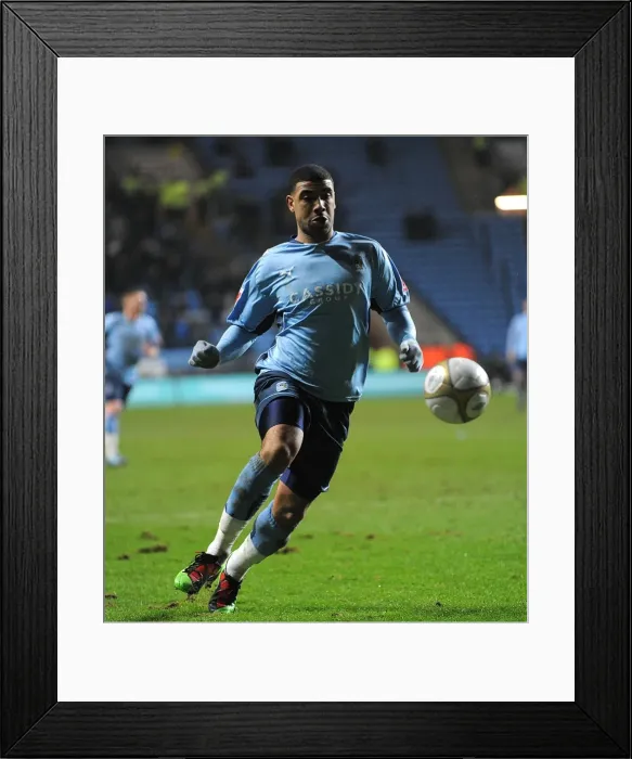 Framed Print : Leon Best's Thrilling FA Cup Performance: Coventry City vs Portsmouth (12-01-2010) Framed Print : Leon Best's Thrilling FA Cup Performance: Coventry City vs Portsmouth (12-01-2010)