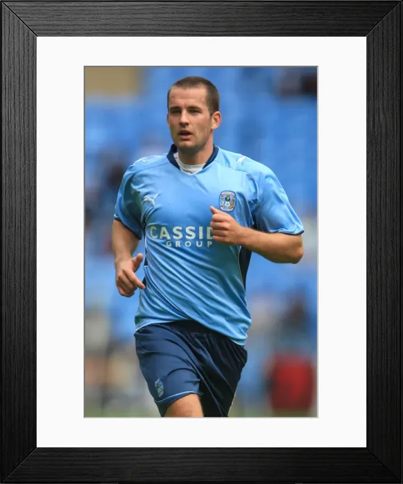 Framed Print : Coventry City vs Everton: Michael Doyle at Ricoh Arena (Pre-Season Friendly, August 2, 2009) Framed Print : Coventry City vs Everton: Michael Doyle at Ricoh Arena (Pre-Season Friendly, August 2, 2009)