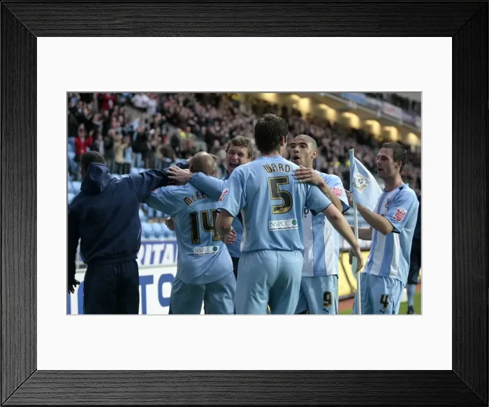 Framed Print : Coventry City FC: Leon McKenzie's Double Strike vs Southampton in Coca-Cola Championship (04-10-2008) Framed Print : Coventry City FC: Leon McKenzie's Double Strike vs Southampton in Coca-Cola Championship (04-10-2008)
