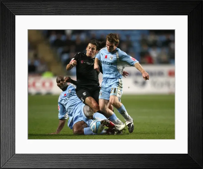 Framed Print : Coca-Cola Football League Championship - Coventry City v West Bromwich Albion - Ricoh Arena Framed Print : Coca-Cola Football League Championship - Coventry City v West Bromwich Albion - Ricoh Arena