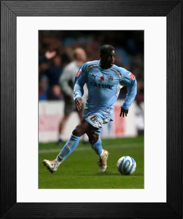 Framed Print : Championship Showdown: Isaac Osbourne in Action for Coventry City vs. West Bromwich Albion (12-11-2007) - Ricoh Arena Framed Print : Championship Showdown: Isaac Osbourne in Action for Coventry City vs. West Bromwich Albion (12-11-2007) - Ricoh Arena