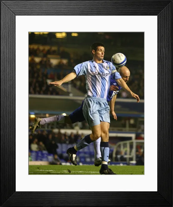 Framed Print : Battling for Supremacy: Lee Carsley vs. Scott Dann in the Coca-Cola Championship Clash between Birmingham City and Coventry City (03-11-2008) Framed Print : Battling for Supremacy: Lee Carsley vs. Scott Dann in the Coca-Cola Championship Clash between Birmingham City and Coventry City (03-11-2008)
