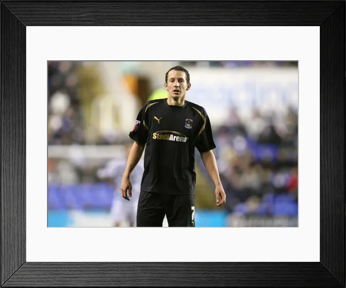 Framed Print : Coventry City vs. Reading: Guillaume Beuzelin in Action (Championship Clash at Madejski Stadium, December 2008) Framed Print : Coventry City vs. Reading: Guillaume Beuzelin in Action (Championship Clash at Madejski Stadium, December 2008)